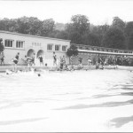 Rafraichissez-vous dans une piscine des années 20 au centre de Ljubljana